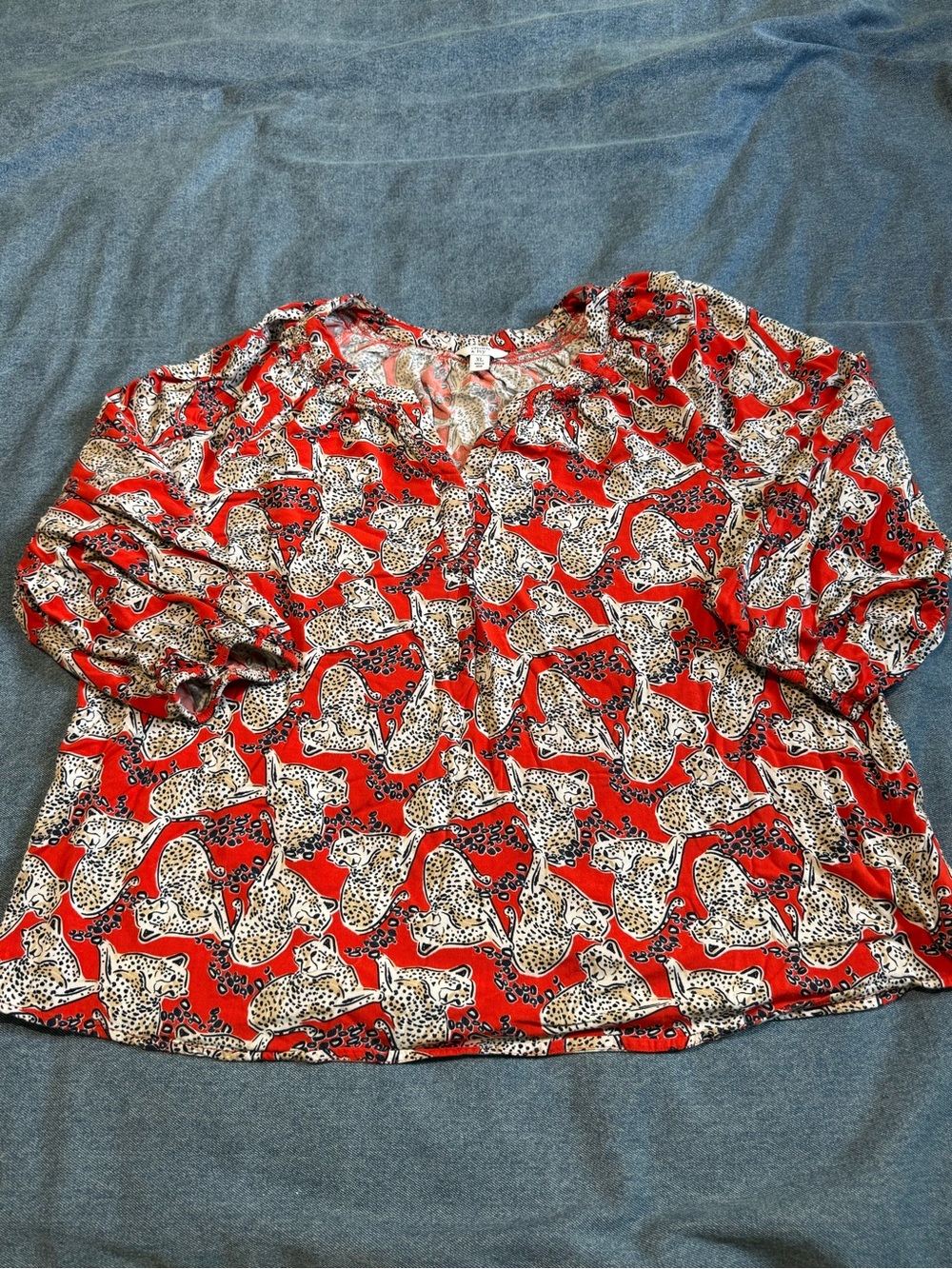 Crown & Ivy Red Novelty Leopard Print Smocked V-Neck Blouse – Size XL